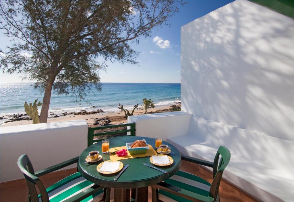Bungalows Velazquez Puerto del Carmen  Room photo
